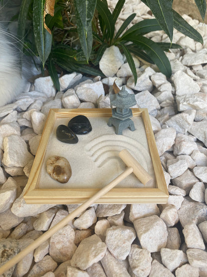 Refocus - Desk Zen Garden (Campus Delivery)